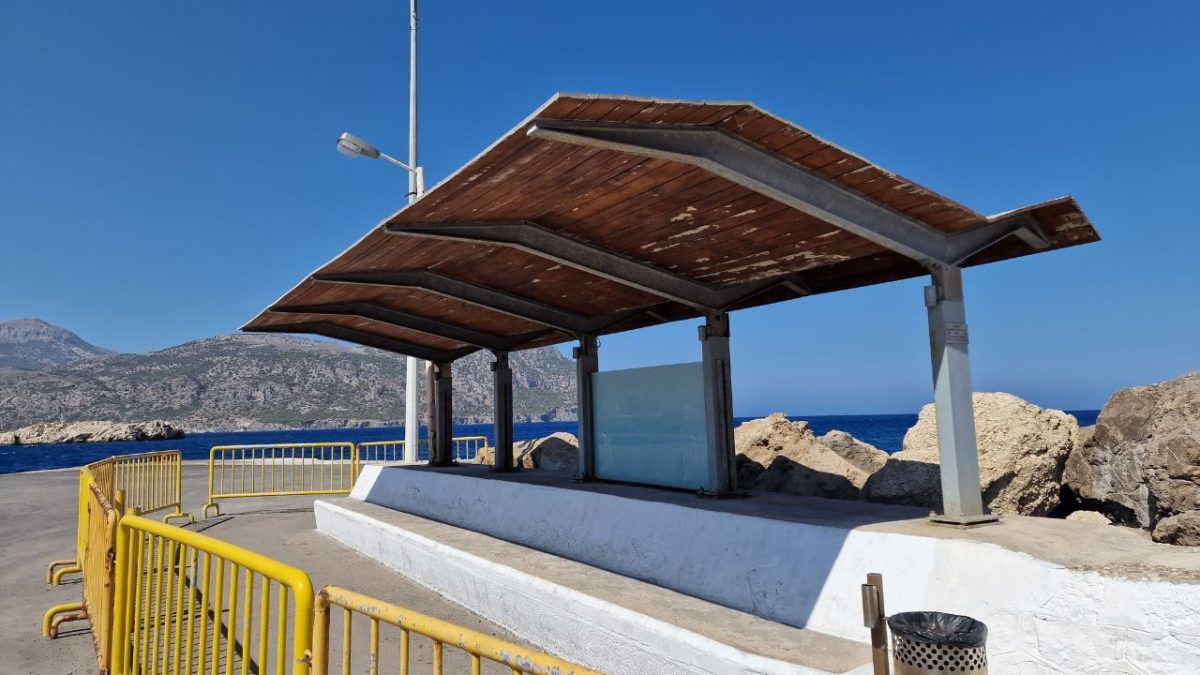 karpathos ferry port passenger waiting area